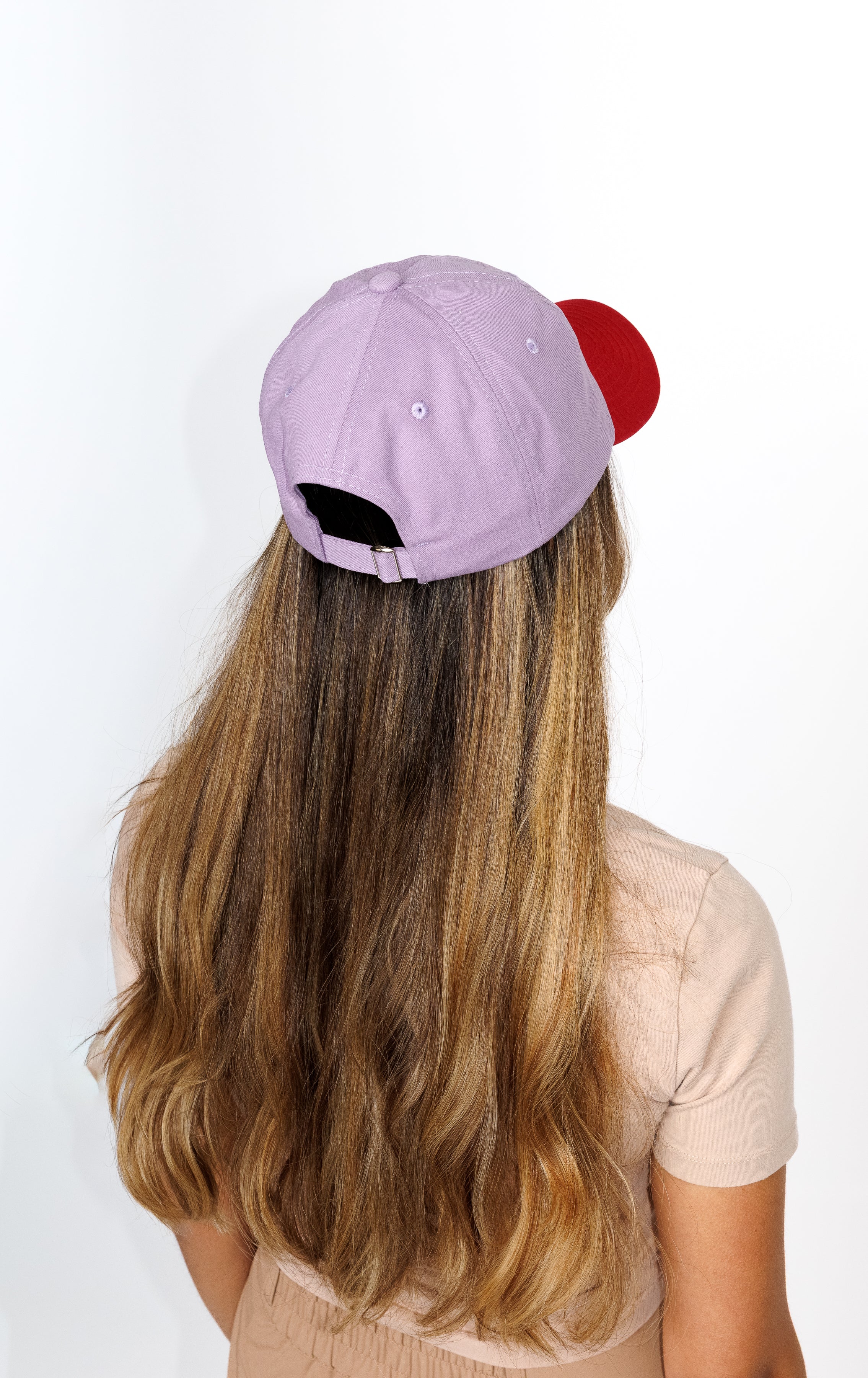 The Lobster Crew Cap in lavender and red 100% cotton, detail view